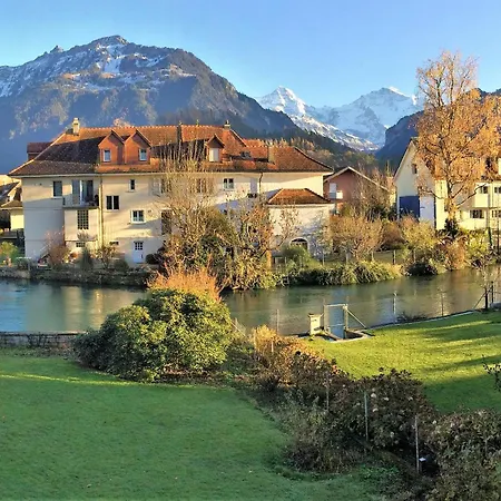 Jungfraublick Eg, Interlaken-west At The River Apartman *