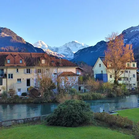Jungfraublick Eg, Interlaken-west At The River